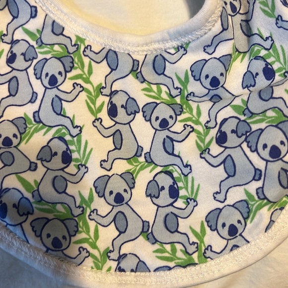 Roller Rabbit bib - Picture 3 of 3